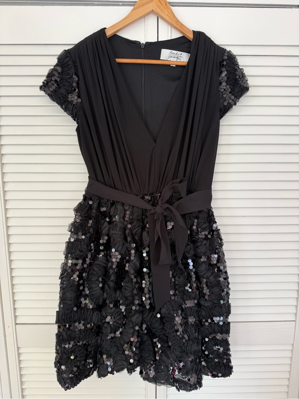 Mark + James Badgley Mischka Black Sequin Cocktail Dress Size M